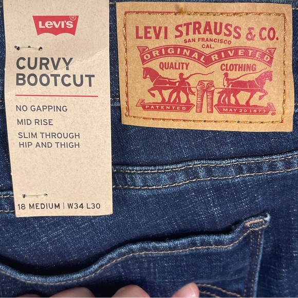 NWT Levi’s Sculpt Curvy Bootcut Mid Rise Stretch Jeans Women’s 18 Medium W34 L30 - Picture 12 of 16